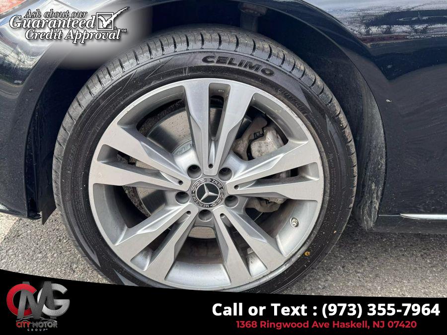 2019 Mercedes-Benz C-Class C 300 4MATIC Sedan 4D photo