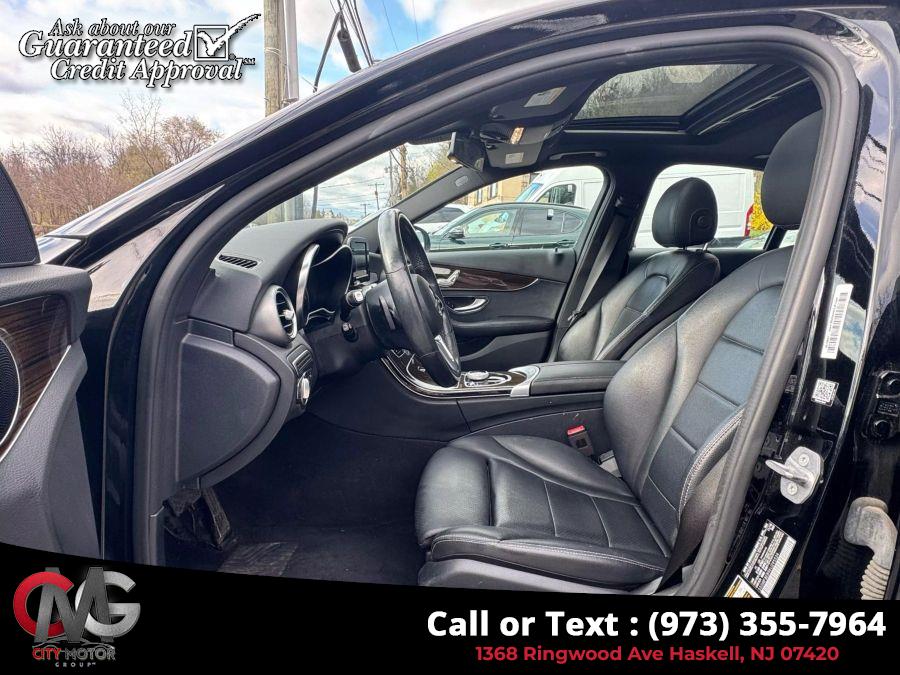 2019 Mercedes-Benz C-Class C 300 4MATIC Sedan 4D photo