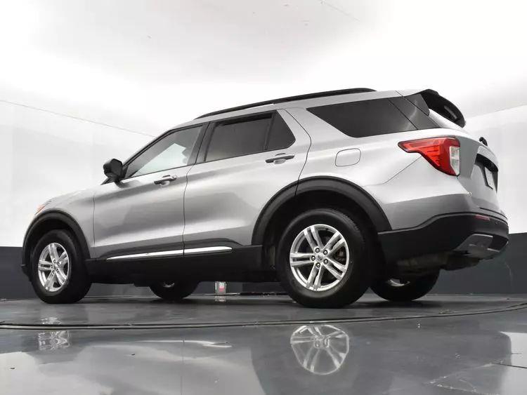 2023 Ford Explorer XLT Sport Utility 4D photo