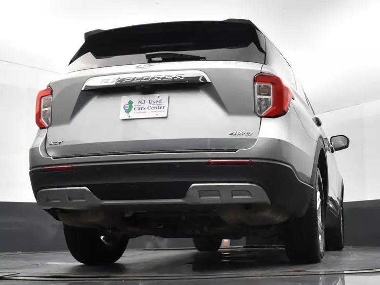 2023 Ford Explorer XLT Sport Utility 4D photo