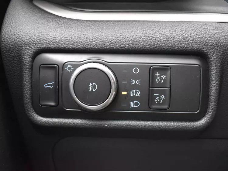 2023 Ford Explorer XLT Sport Utility 4D photo