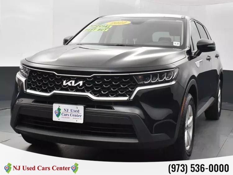 2022 Kia Sorento LX Sport Utility 4D photo