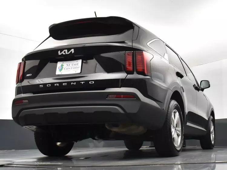 2022 Kia Sorento LX Sport Utility 4D photo