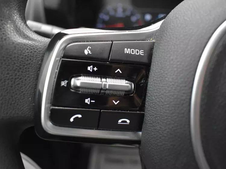 2022 Kia Sorento LX Sport Utility 4D photo