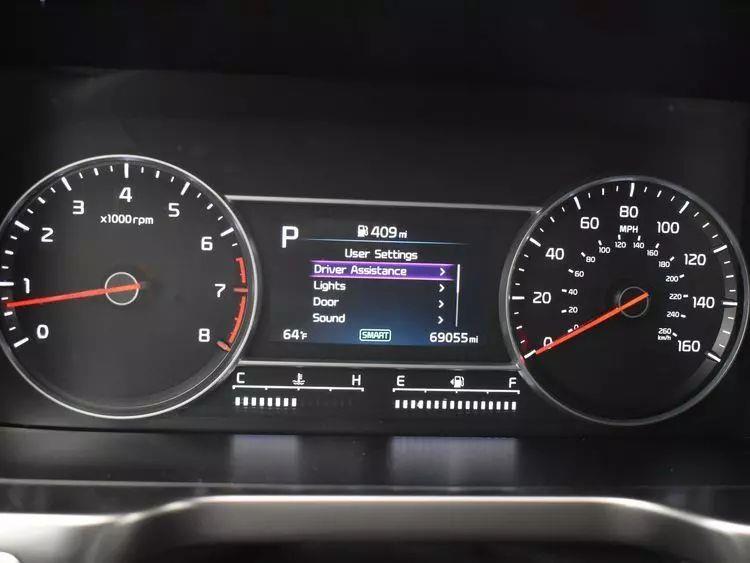 2022 Kia Sorento LX Sport Utility 4D photo