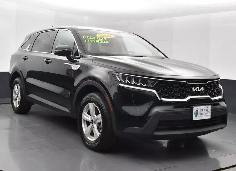 2022 Kia Sorento LX Sport Utility 4D photo