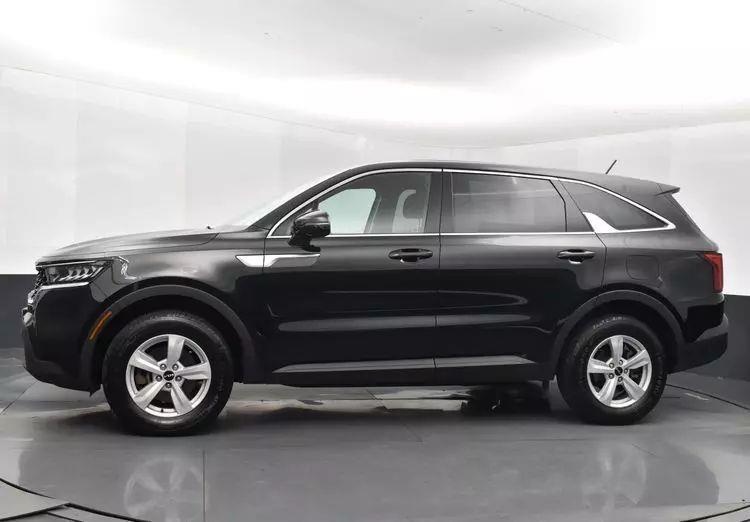 2022 Kia Sorento LX Sport Utility 4D photo