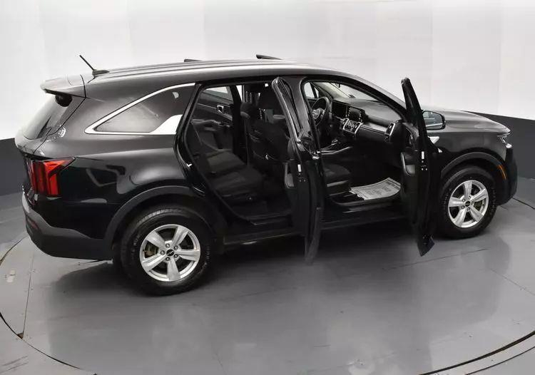 2022 Kia Sorento LX Sport Utility 4D photo