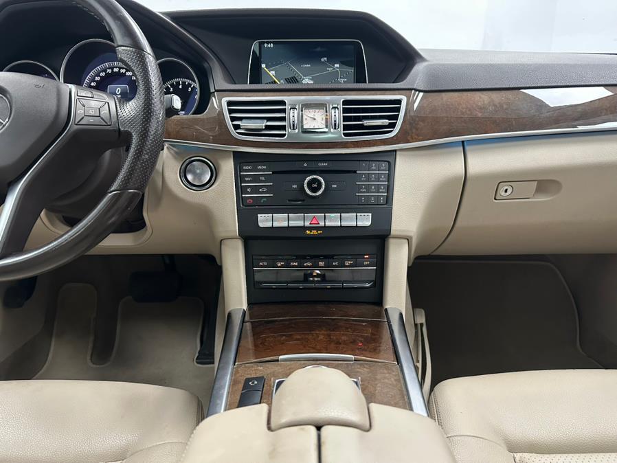 2016 Mercedes-Benz E-Class 4dr Sdn E 350 Luxury 4MATIC photo
