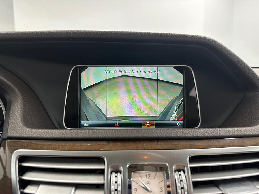 2016 Mercedes-Benz E-Class 4dr Sdn E 350 Luxury 4MATIC photo
