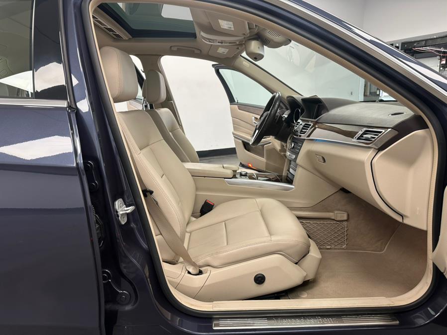 2016 Mercedes-Benz E-Class 4dr Sdn E 350 Luxury 4MATIC photo