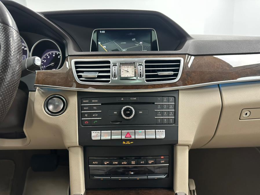 2016 Mercedes-Benz E-Class 4dr Sdn E 350 Luxury 4MATIC photo