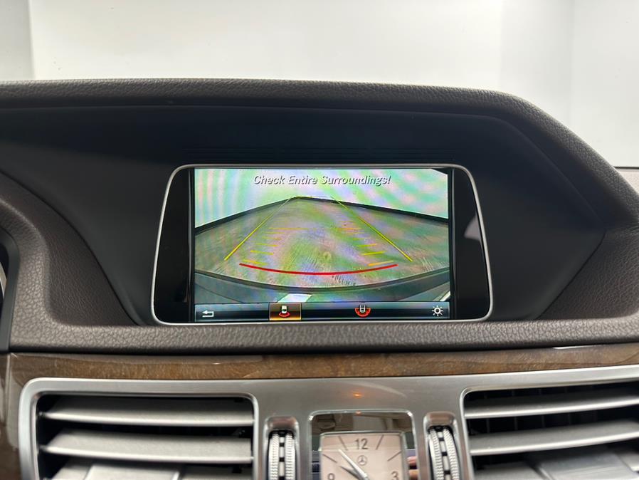 2016 Mercedes-Benz E-Class 4dr Sdn E 350 Luxury 4MATIC photo