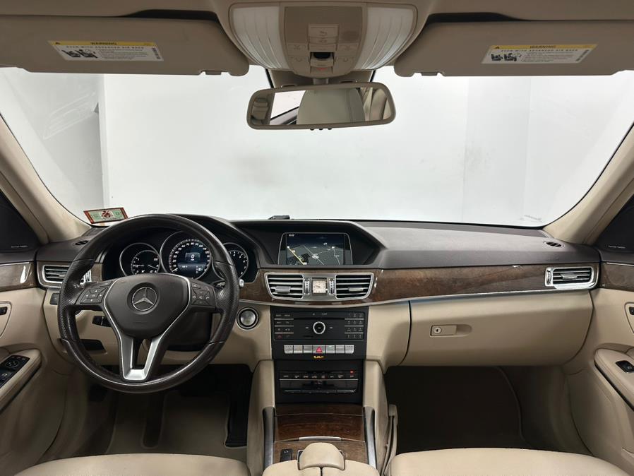 2016 Mercedes-Benz E-Class 4dr Sdn E 350 Luxury 4MATIC photo