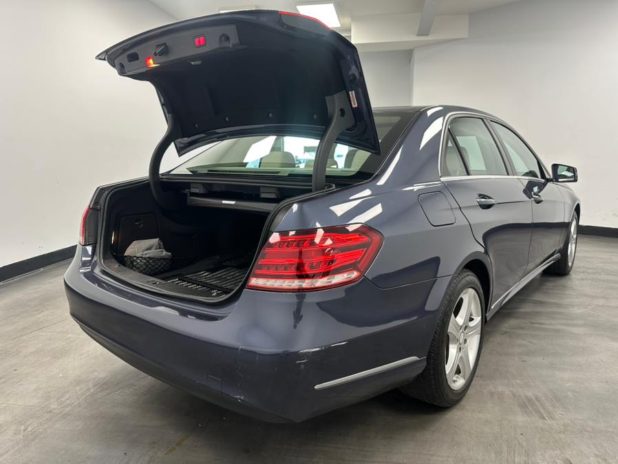 2016 Mercedes-Benz E-Class 4dr Sdn E 350 Luxury 4MATIC photo