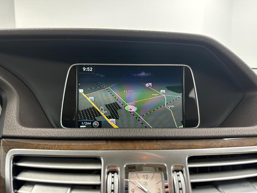 2016 Mercedes-Benz E-Class 4dr Sdn E 350 Luxury 4MATIC photo