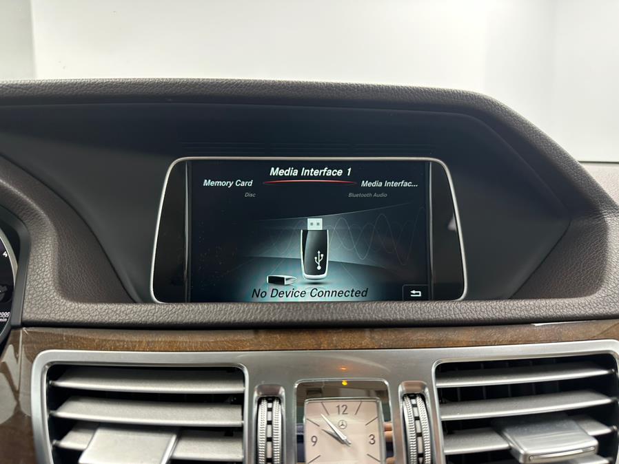 2016 Mercedes-Benz E-Class 4dr Sdn E 350 Luxury 4MATIC photo