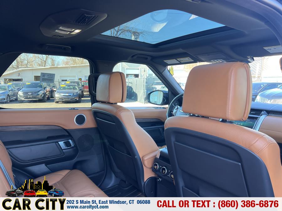2020 Land Rover Discovery HSE Luxury V6 Supercharged photo
