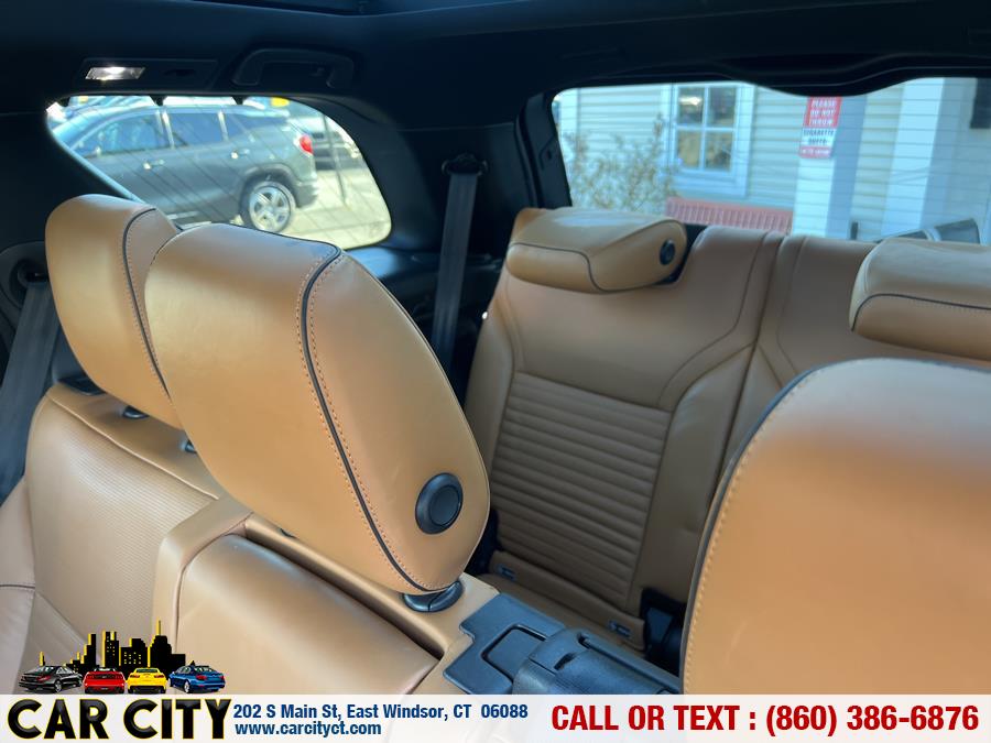 2020 Land Rover Discovery HSE Luxury V6 Supercharged photo