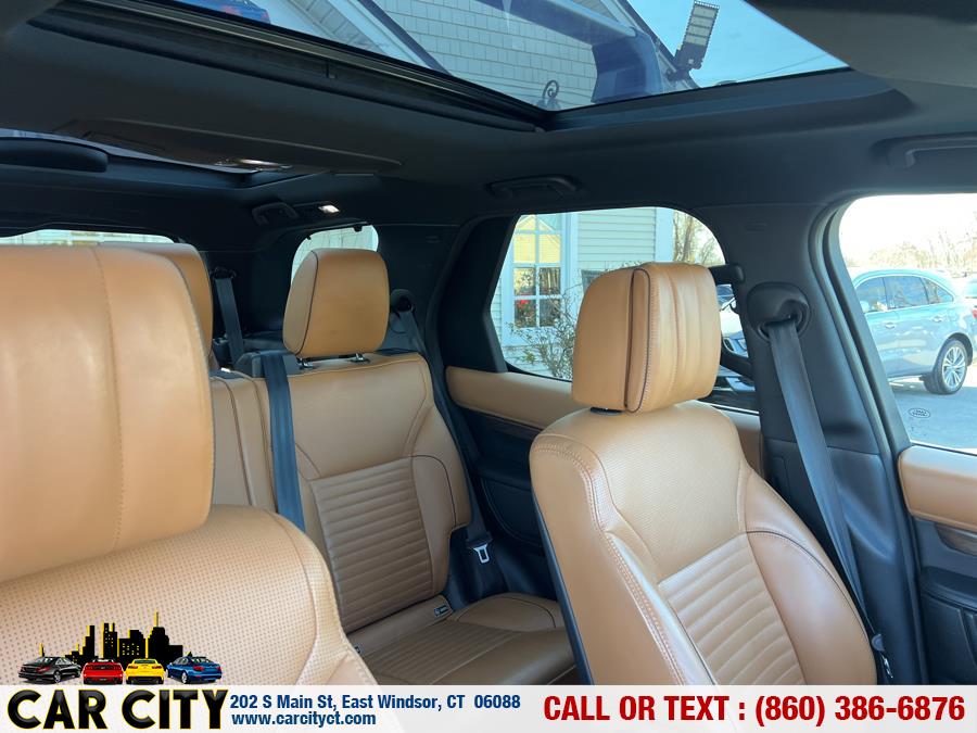 2020 Land Rover Discovery HSE Luxury V6 Supercharged photo