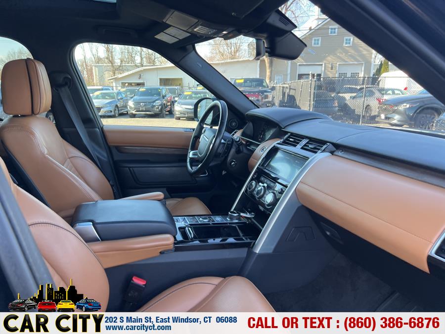 2020 Land Rover Discovery HSE Luxury V6 Supercharged photo