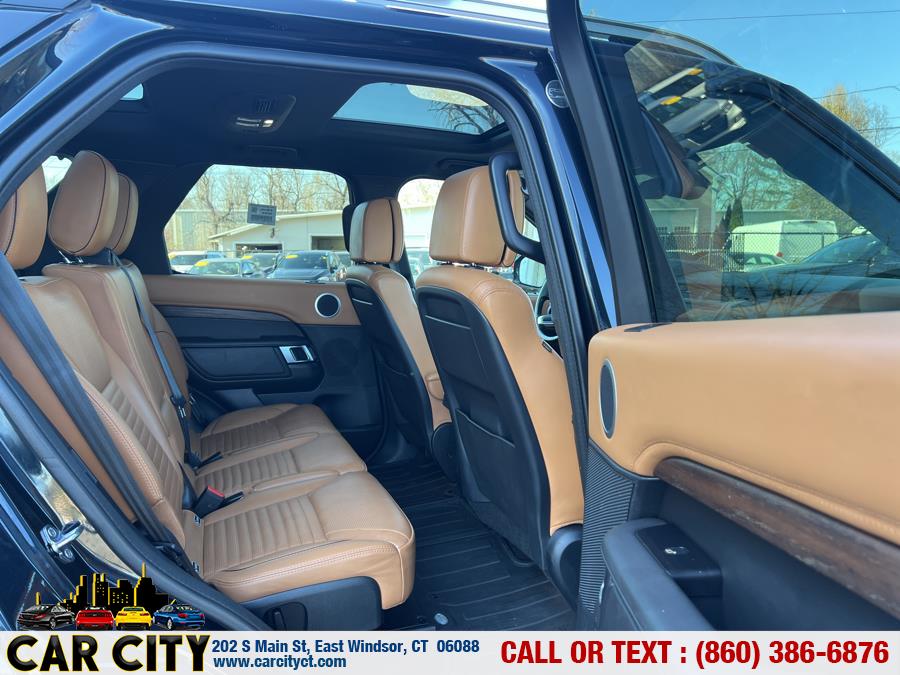 2020 Land Rover Discovery HSE Luxury V6 Supercharged photo