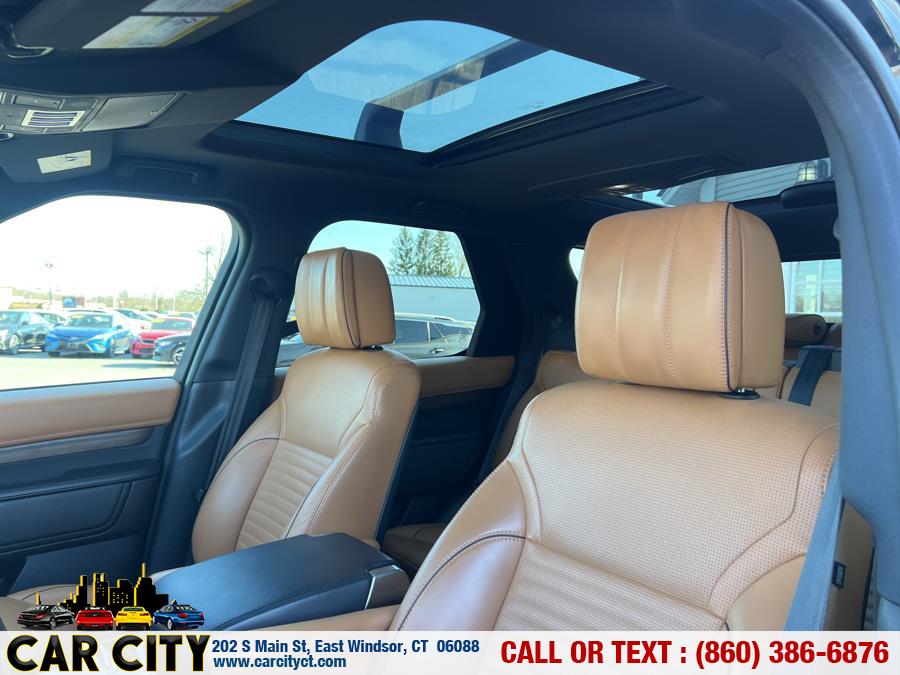 2020 Land Rover Discovery HSE Luxury V6 Supercharged photo