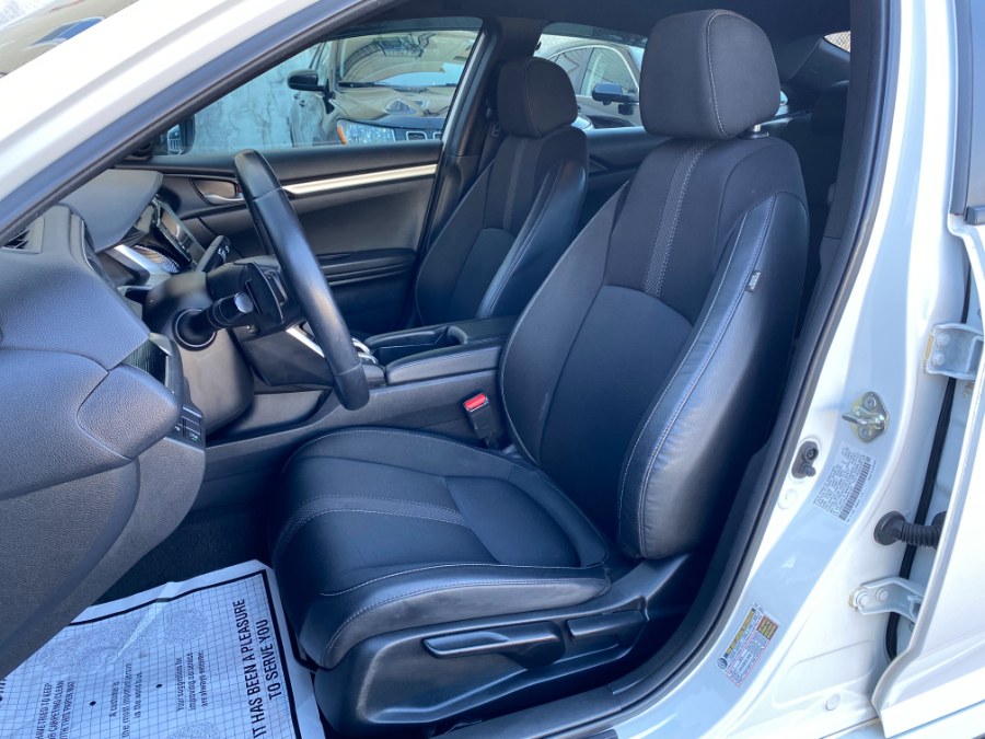 2019 Honda CIVIC SEDAN Sport CVT photo