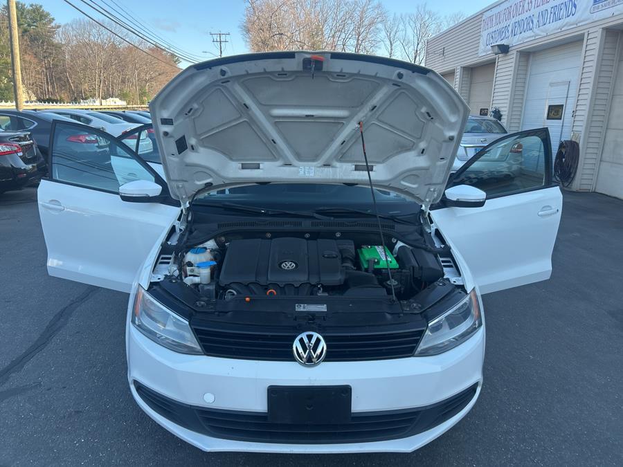 2011 Volkswagen Jetta SE PZEV photo