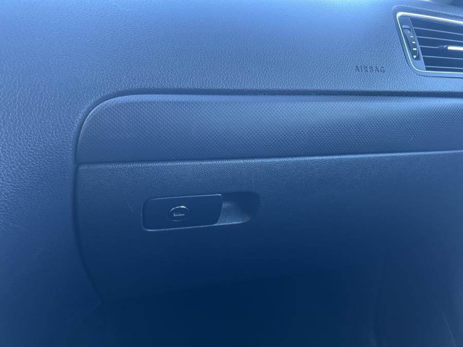 2011 Volkswagen Jetta SE PZEV photo