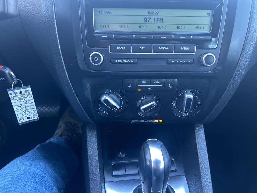 2011 Volkswagen Jetta SE PZEV photo