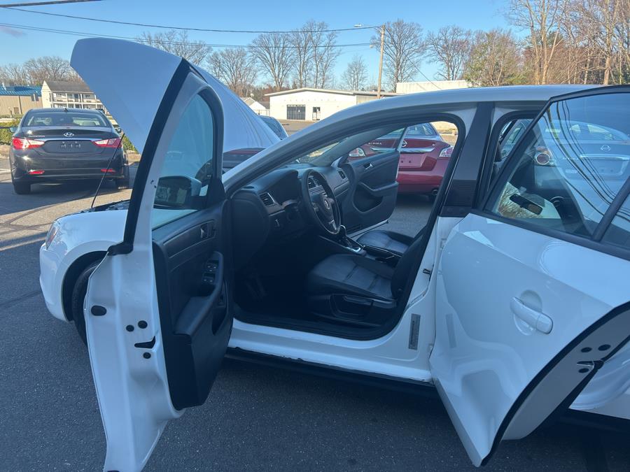 2011 Volkswagen Jetta SE PZEV photo