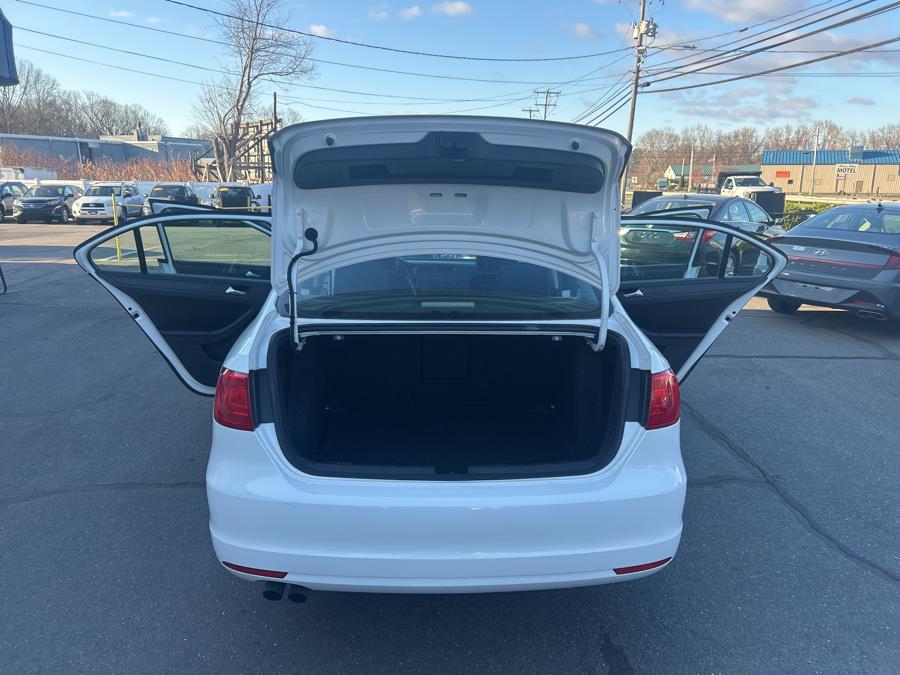 2011 Volkswagen Jetta SE PZEV photo