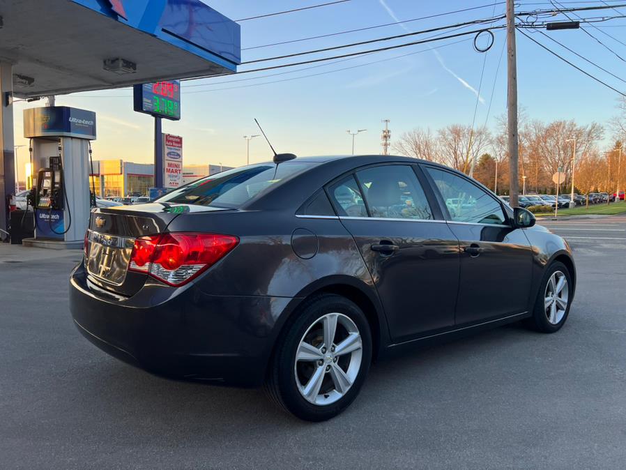 2015 Chevrolet Cruze 4dr Sdn Auto 2LT photo