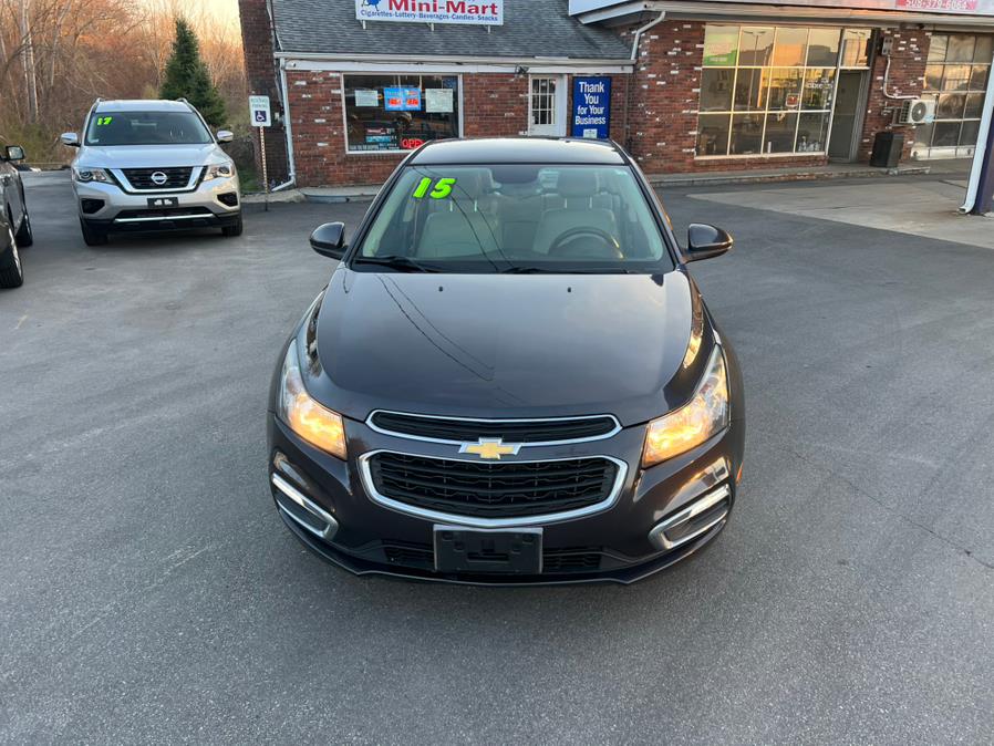 2015 Chevrolet Cruze 4dr Sdn Auto 2LT photo