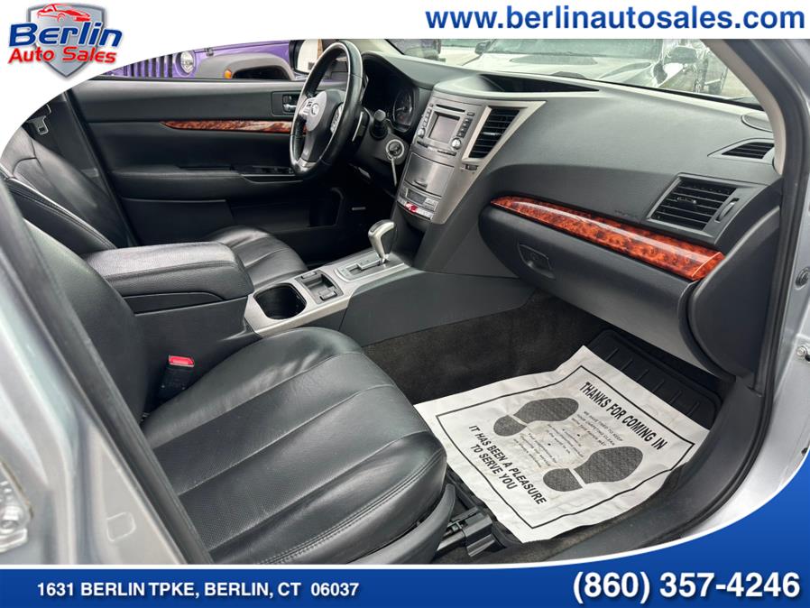 2012 Subaru Outback 2.5i Limited photo
