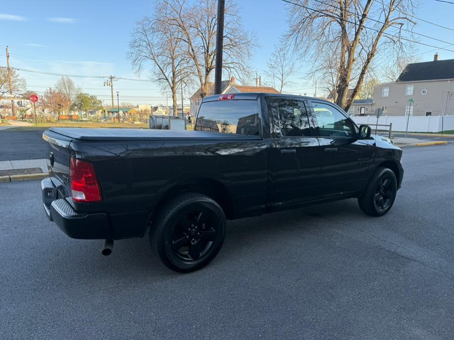 2017 RAM 1500 Express 4x4 Quad Cab 6''4