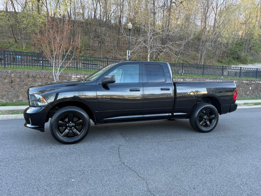 2017 RAM 1500 Express 4x4 Quad Cab 6''4