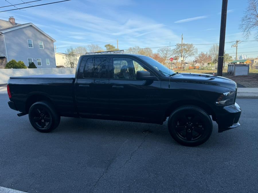 2017 RAM 1500 Express 4x4 Quad Cab 6''4