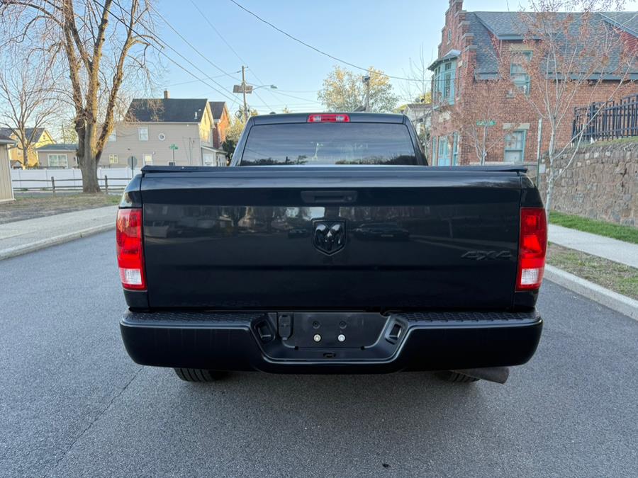 2017 RAM 1500 Express 4x4 Quad Cab 6''4