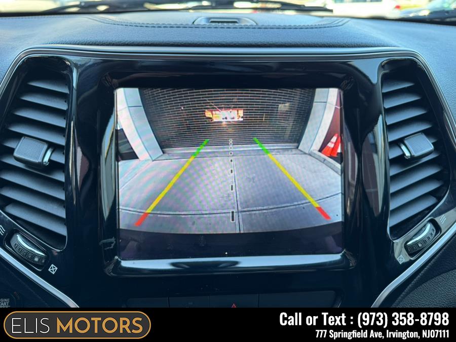2019 Jeep Cherokee Limited 4x4 photo