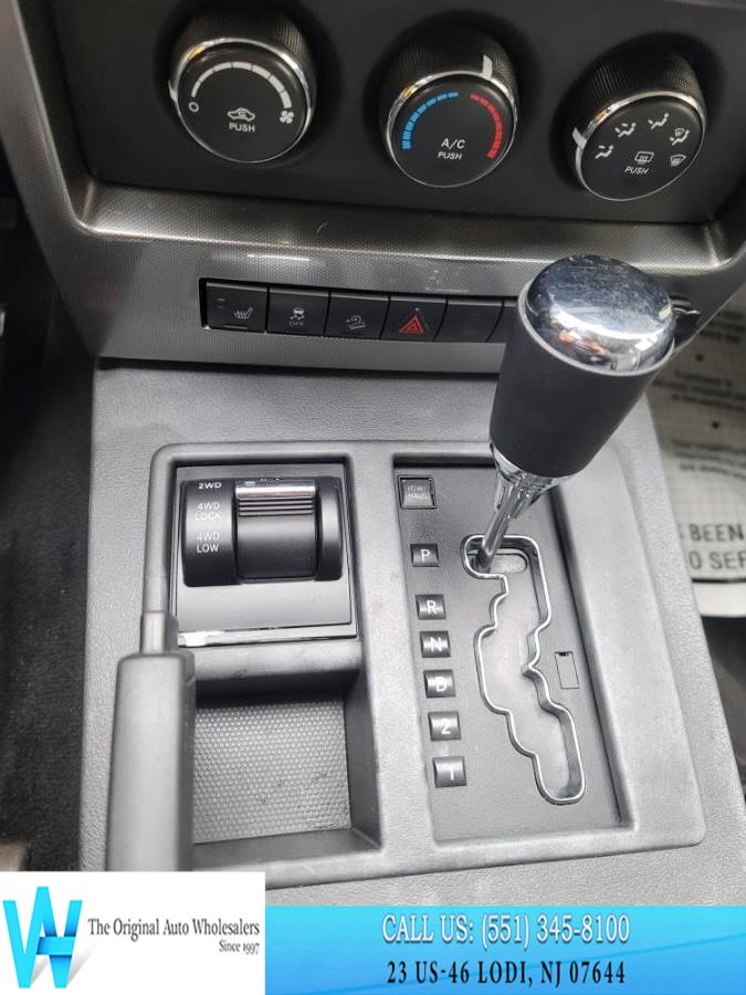 2011 Jeep Liberty Sport photo
