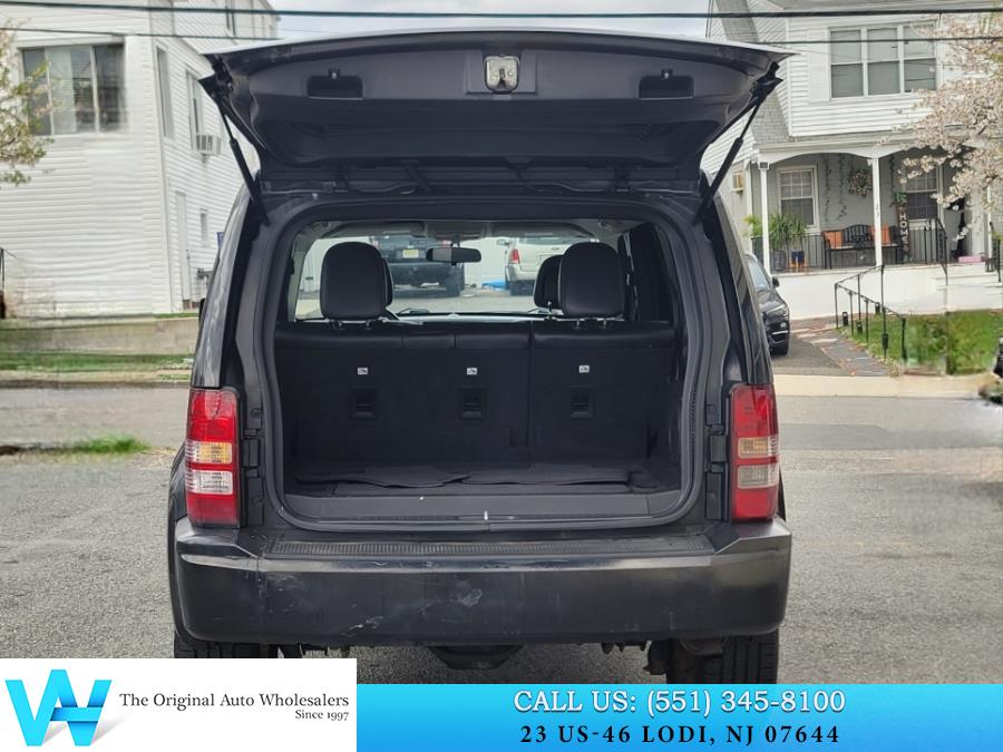 2011 Jeep Liberty Sport photo