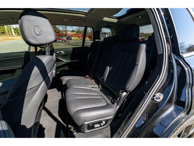 2021 BMW X7 xDrive40i photo