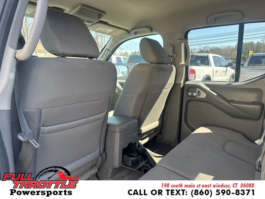 2016 Nissan Frontier 4WD Crew Cab SWB Auto PRO-4X photo