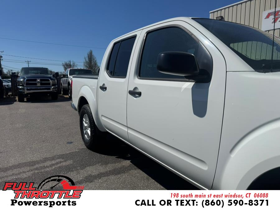 2016 Nissan Frontier 4WD Crew Cab SWB Auto PRO-4X photo