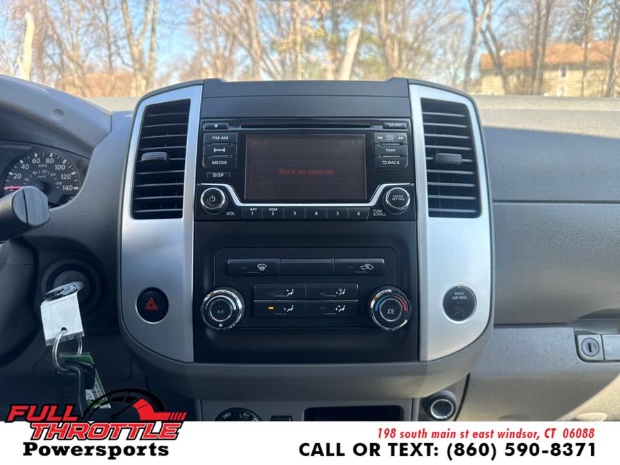 2016 Nissan Frontier 4WD Crew Cab SWB Auto PRO-4X photo