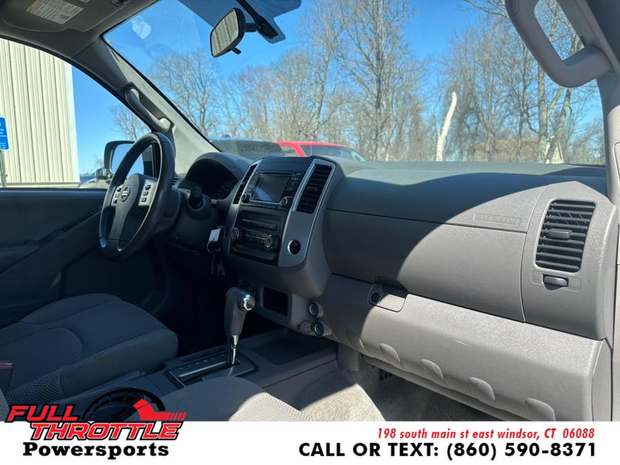 2016 Nissan Frontier 4WD Crew Cab SWB Auto PRO-4X photo