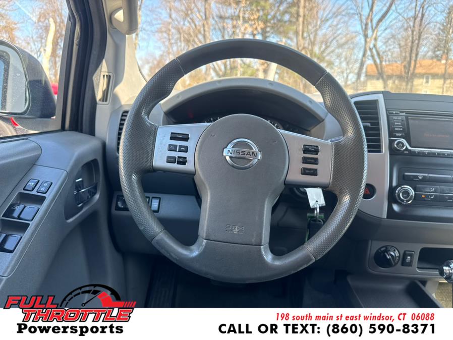 2016 Nissan Frontier 4WD Crew Cab SWB Auto PRO-4X photo