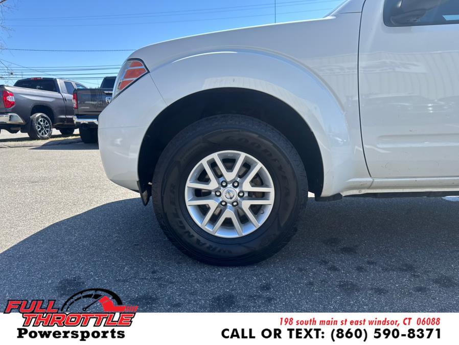 2016 Nissan Frontier 4WD Crew Cab SWB Auto PRO-4X photo